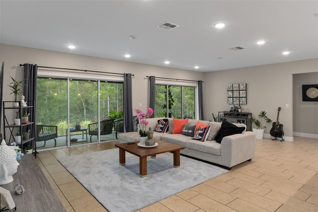 For Sale: $389,900 (4 beds, 3 baths, 2266 Square Feet)