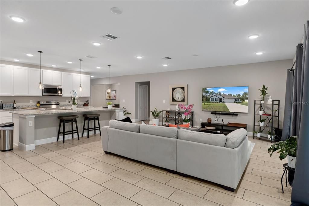 For Sale: $389,900 (4 beds, 3 baths, 2266 Square Feet)