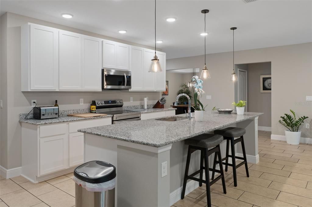 For Sale: $389,900 (4 beds, 3 baths, 2266 Square Feet)