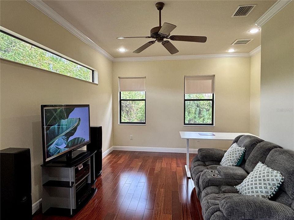 For Sale: $639,000 (4 beds, 3 baths, 2749 Square Feet)