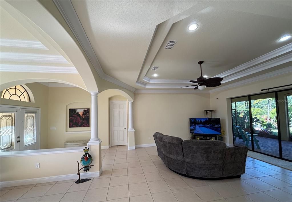 For Sale: $639,000 (4 beds, 3 baths, 2749 Square Feet)