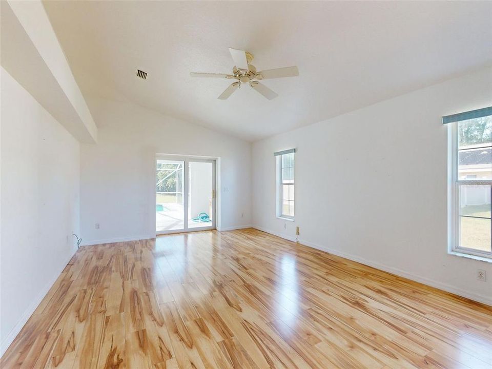 待售: $340,000 (3 贝兹, 2 浴室, 1884 平方英尺)