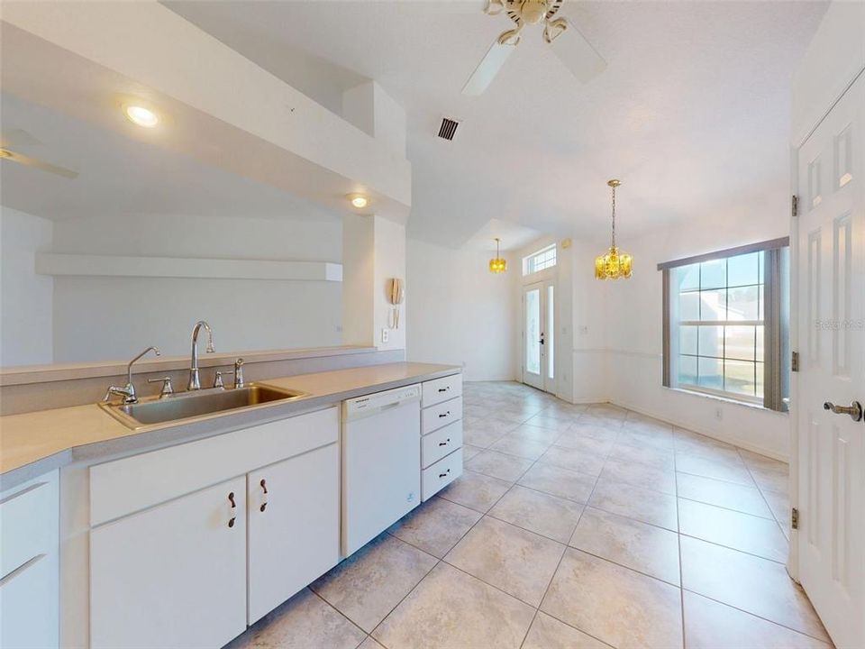 待售: $340,000 (3 贝兹, 2 浴室, 1884 平方英尺)