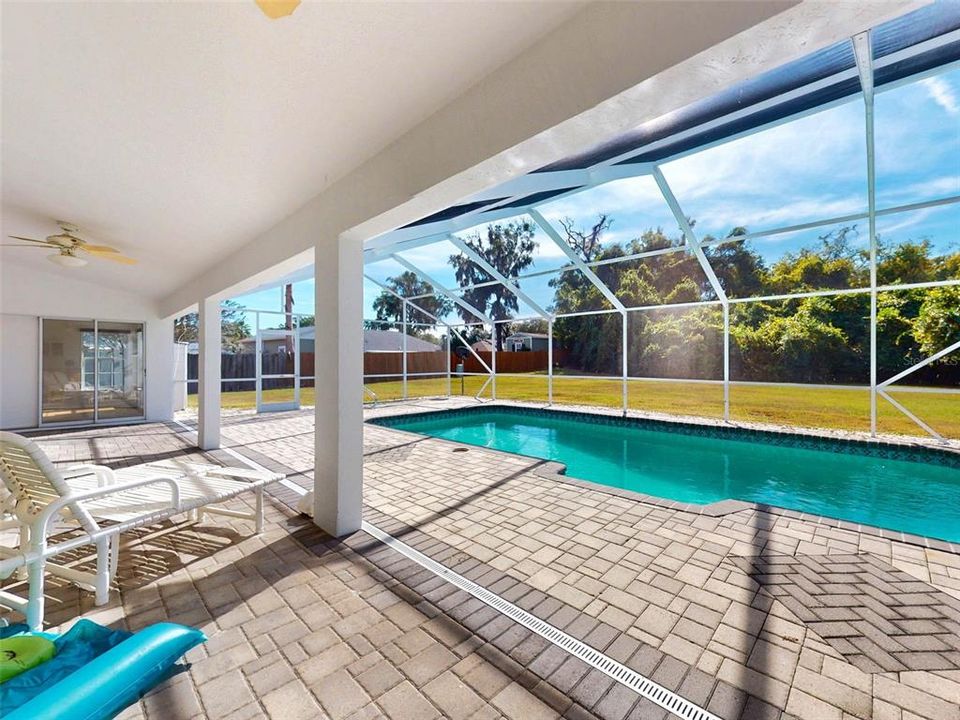 待售: $340,000 (3 贝兹, 2 浴室, 1884 平方英尺)