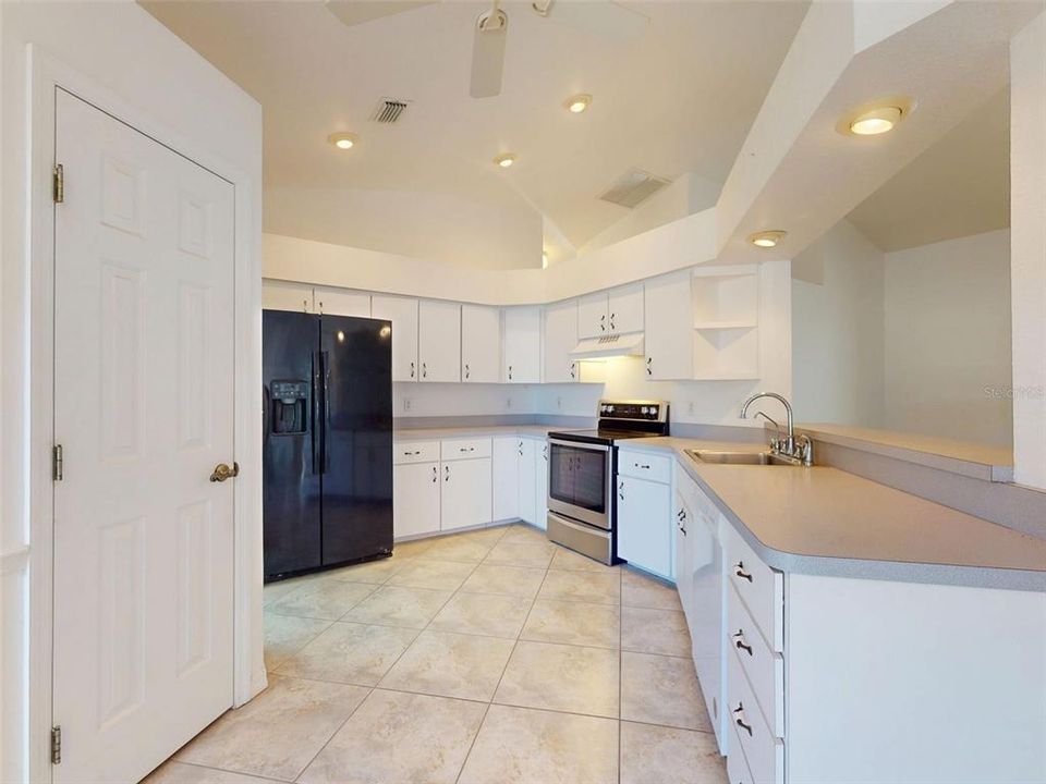 待售: $340,000 (3 贝兹, 2 浴室, 1884 平方英尺)