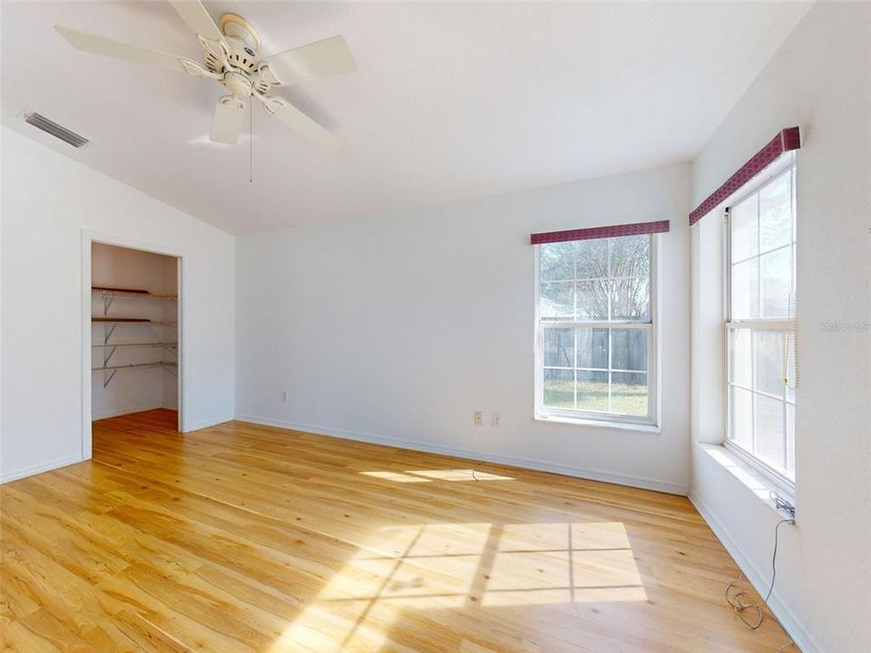 待售: $340,000 (3 贝兹, 2 浴室, 1884 平方英尺)