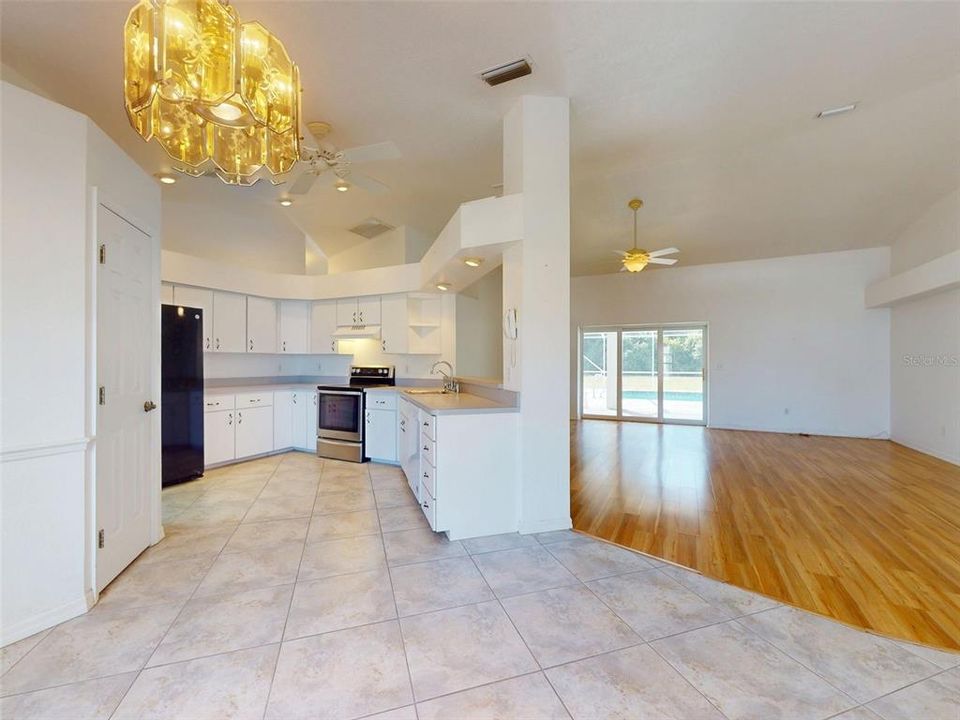 待售: $340,000 (3 贝兹, 2 浴室, 1884 平方英尺)