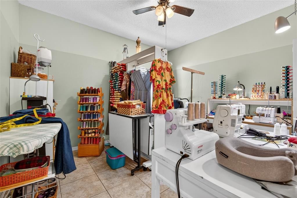 На продажу: $439,900 (3 спален, 2 ванн, 2364 Квадратных фут)