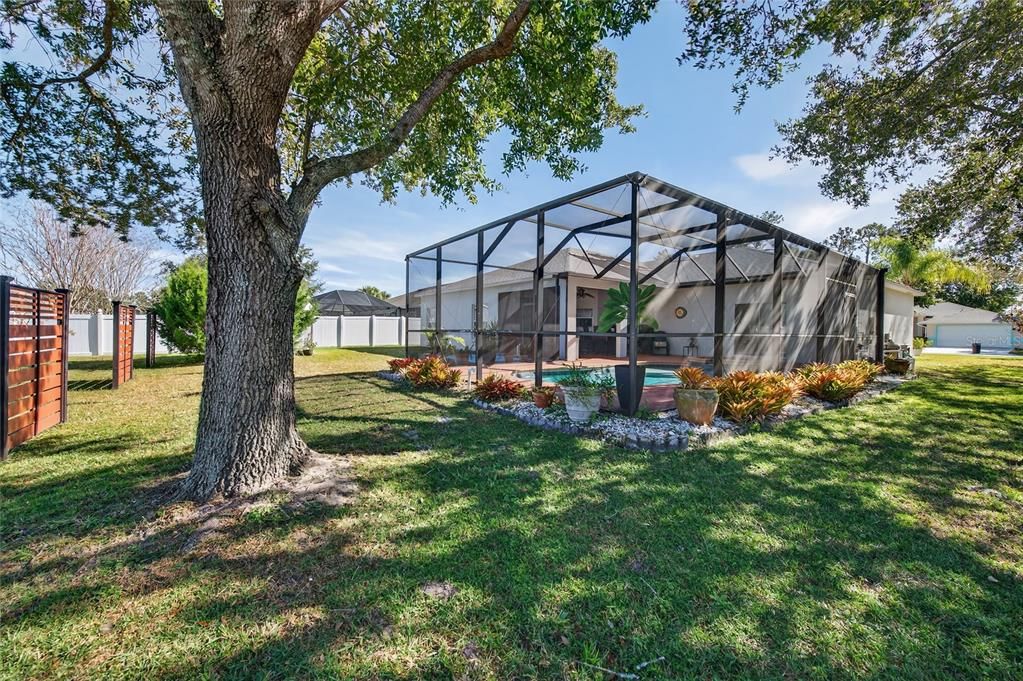 На продажу: $439,900 (3 спален, 2 ванн, 2364 Квадратных фут)