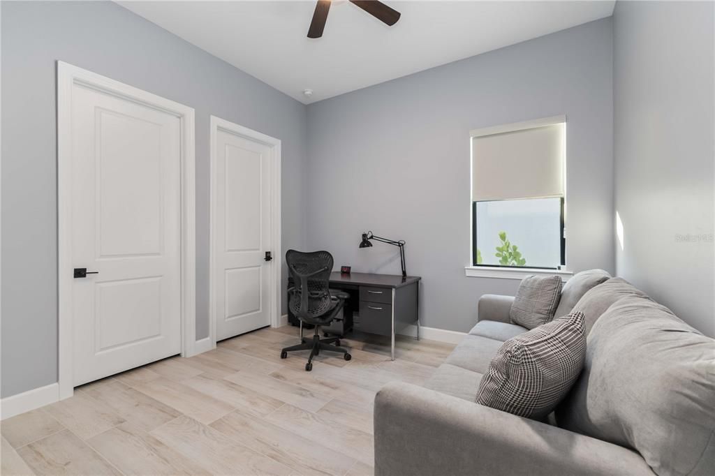 For Rent: $5,500 (3 beds, 3 baths, 2800 Square Feet)