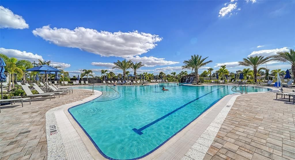 For Rent: $5,500 (3 beds, 3 baths, 2800 Square Feet)