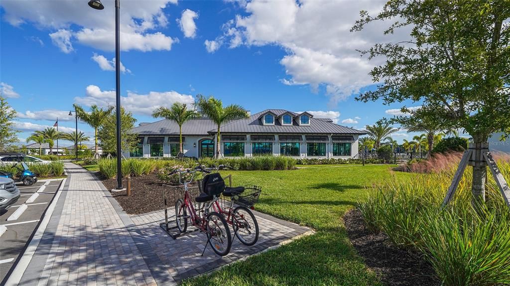 For Rent: $5,500 (3 beds, 3 baths, 2800 Square Feet)