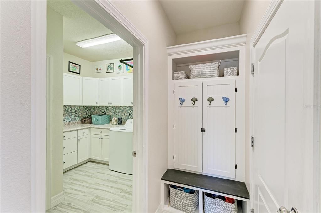 合同活跃: $390,000 (2 贝兹, 2 浴室, 1838 平方英尺)