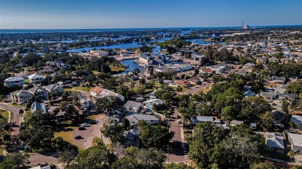 На продажу: $149,900 (2 спален, 1 ванн, 760 Квадратных фут)