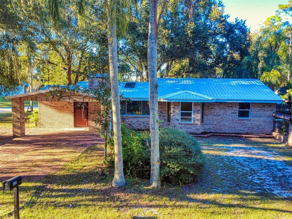 For Sale: $275,000 (2 beds, 1 baths, 1732 Square Feet)