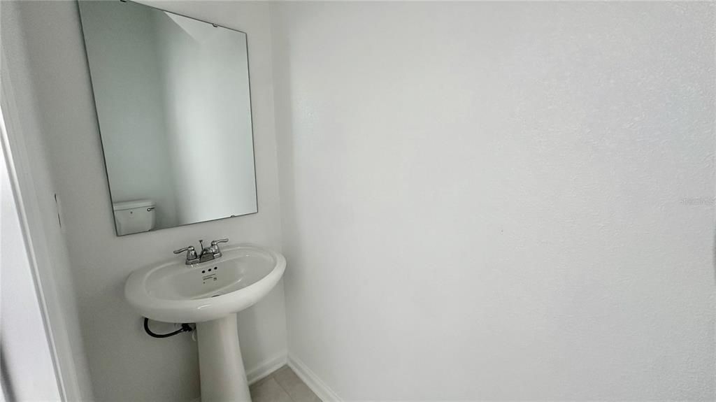 В аренду: $2,350 (3 спален, 2 ванн, 1674 Квадратных фут)