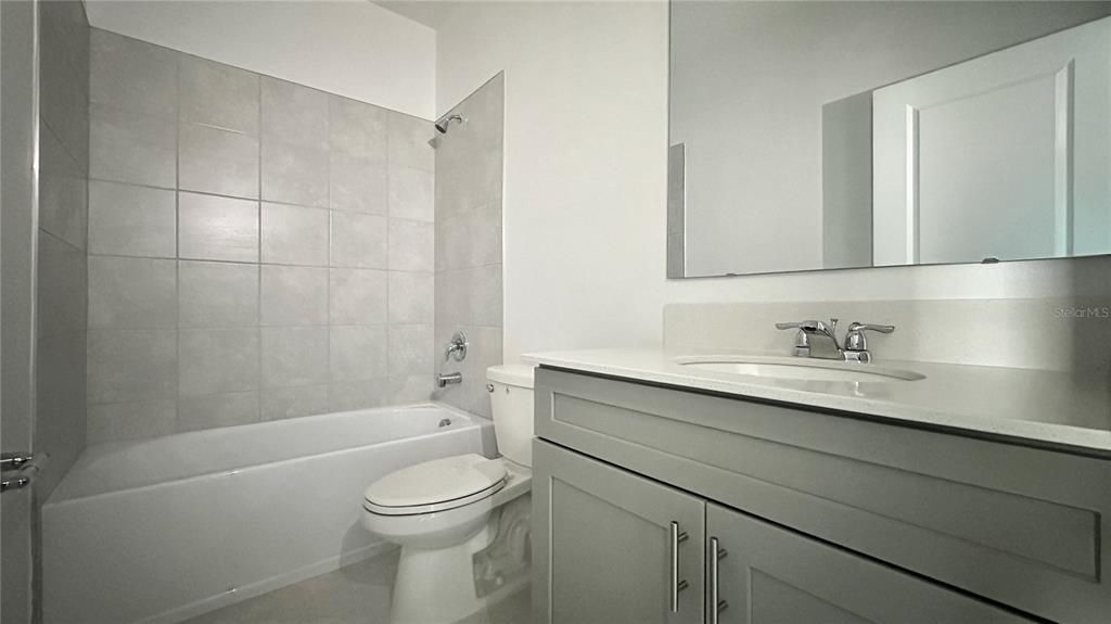 В аренду: $2,350 (3 спален, 2 ванн, 1674 Квадратных фут)