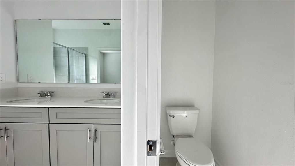 В аренду: $2,350 (3 спален, 2 ванн, 1674 Квадратных фут)