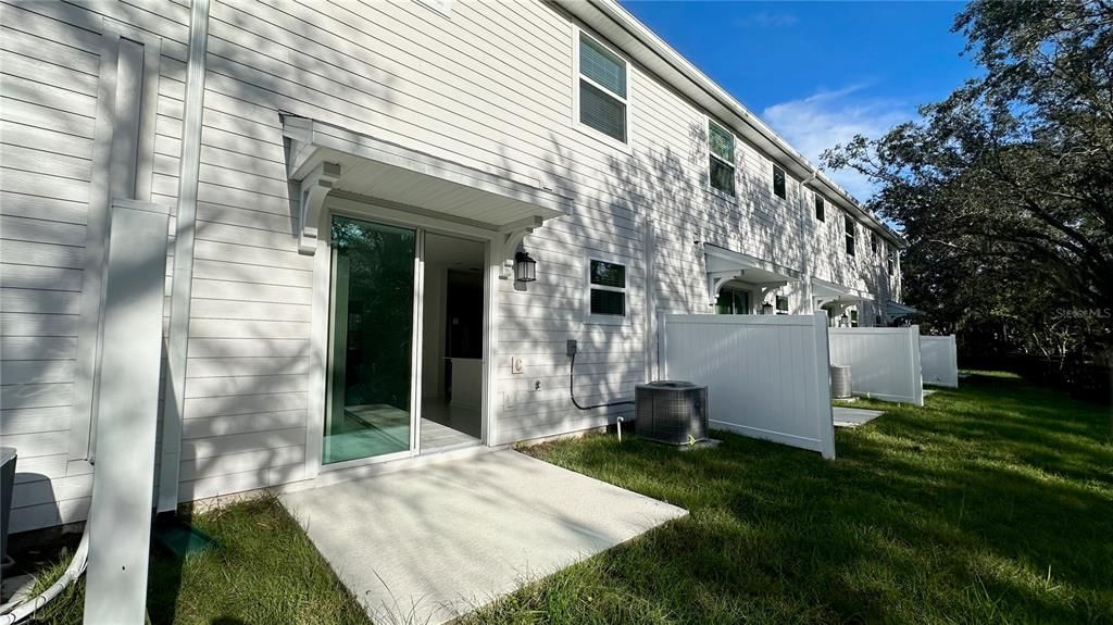 В аренду: $2,350 (3 спален, 2 ванн, 1674 Квадратных фут)