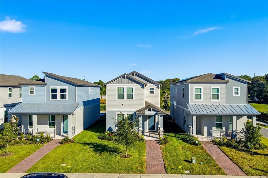 For Sale: $550,000 (4 beds, 2 baths, 2003 Square Feet)