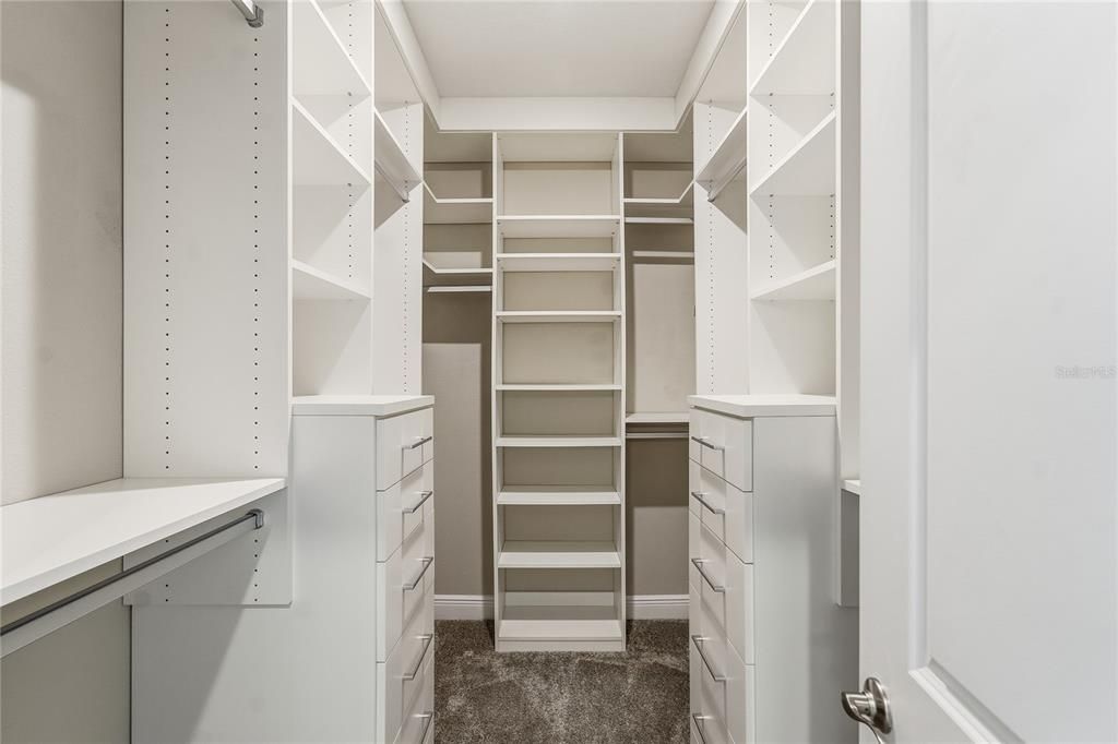 For Sale: $550,000 (4 beds, 2 baths, 2003 Square Feet)