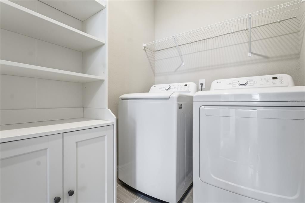 For Sale: $550,000 (4 beds, 2 baths, 2003 Square Feet)