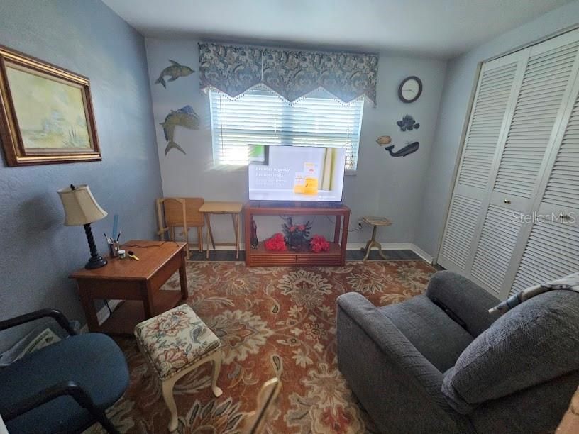 For Sale: $129,900 (1 beds, 1 baths, 780 Square Feet)