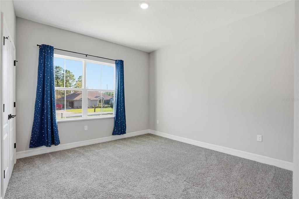 待售: $339,900 (4 贝兹, 3 浴室, 1993 平方英尺)