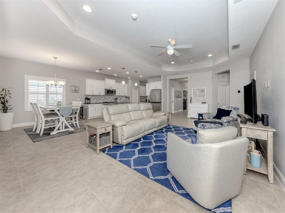 На продажу: $579,000 (3 спален, 2 ванн, 2065 Квадратных фут)