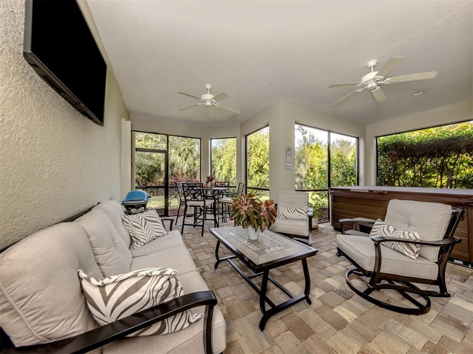 На продажу: $579,000 (3 спален, 2 ванн, 2065 Квадратных фут)