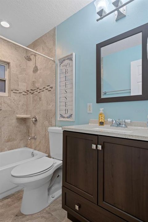 Active With Contract: $309,900 (2 beds, 2 baths, 1148 Square Feet)