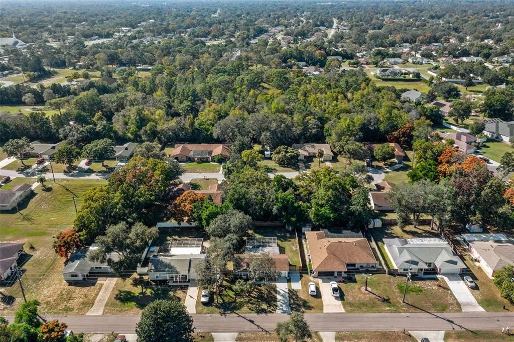 Active With Contract: $309,900 (2 beds, 2 baths, 1148 Square Feet)