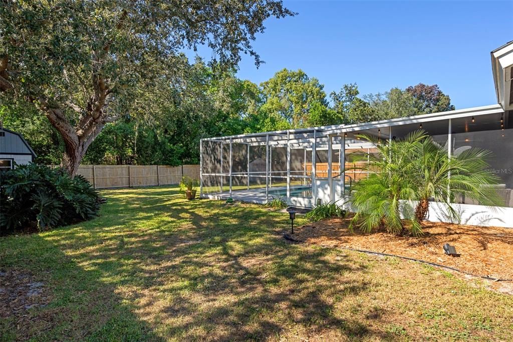 Active With Contract: $309,900 (2 beds, 2 baths, 1148 Square Feet)