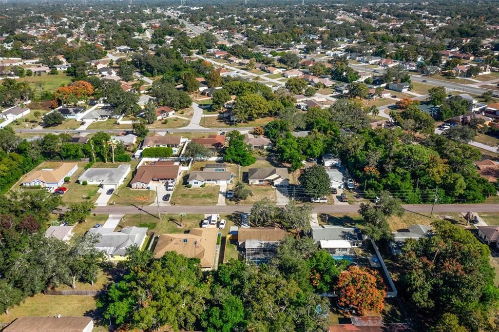 Active With Contract: $309,900 (2 beds, 2 baths, 1148 Square Feet)