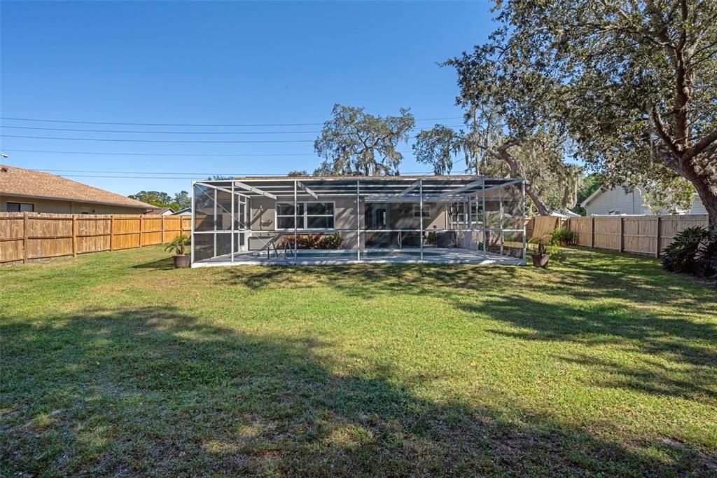 Active With Contract: $309,900 (2 beds, 2 baths, 1148 Square Feet)