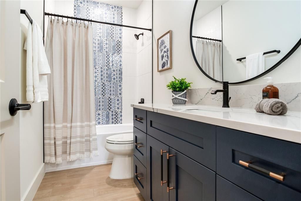 待售: $1,299,900 (4 贝兹, 2 浴室, 2432 平方英尺)