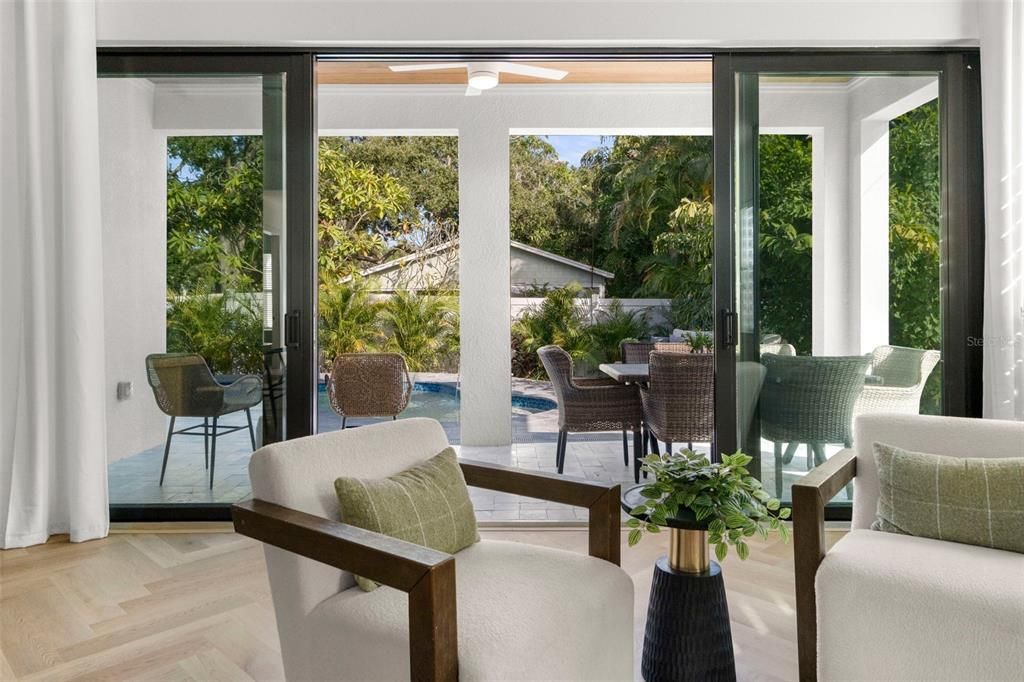 待售: $1,299,900 (4 贝兹, 2 浴室, 2432 平方英尺)