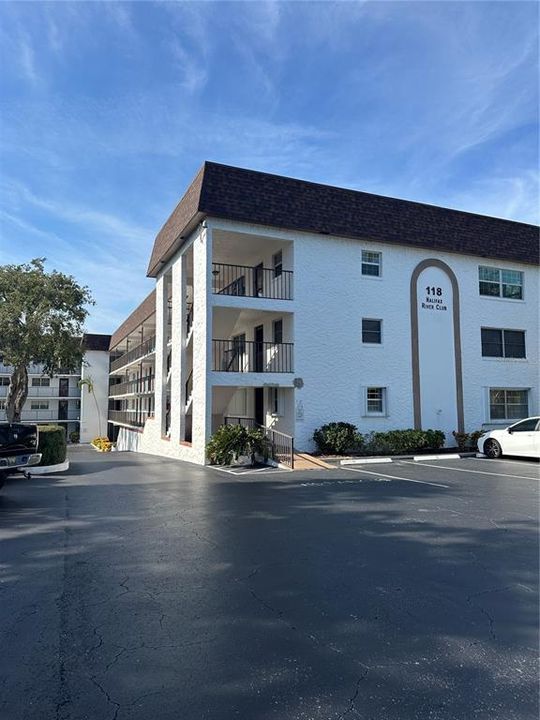 待售: $179,999 (2 贝兹, 1 浴室, 973 平方英尺)