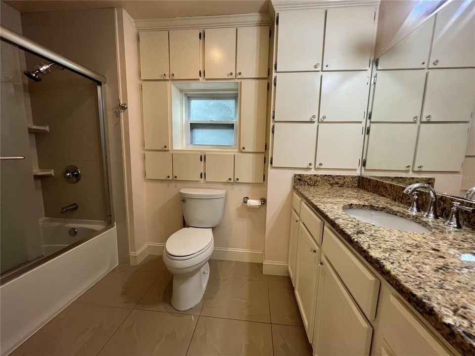 For Rent: $2,500 (3 beds, 2 baths, 1550 Square Feet)