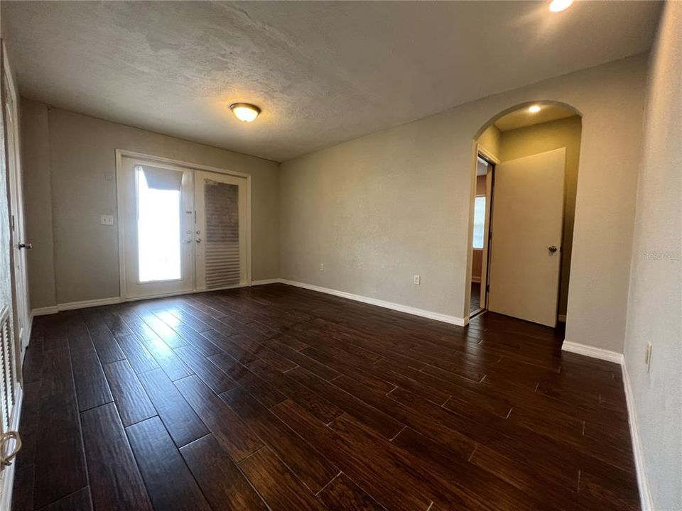 For Rent: $2,500 (3 beds, 2 baths, 1550 Square Feet)