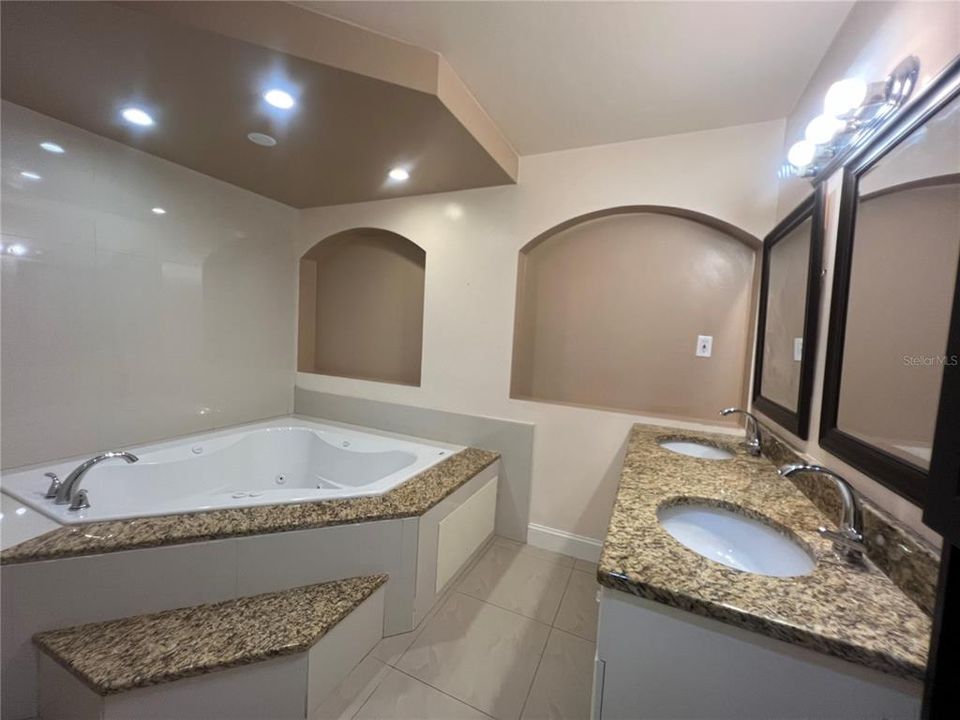 For Rent: $2,500 (3 beds, 2 baths, 1550 Square Feet)