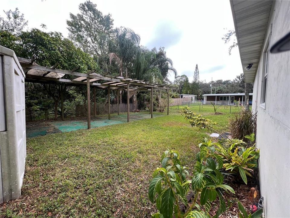 For Rent: $2,500 (3 beds, 2 baths, 1550 Square Feet)