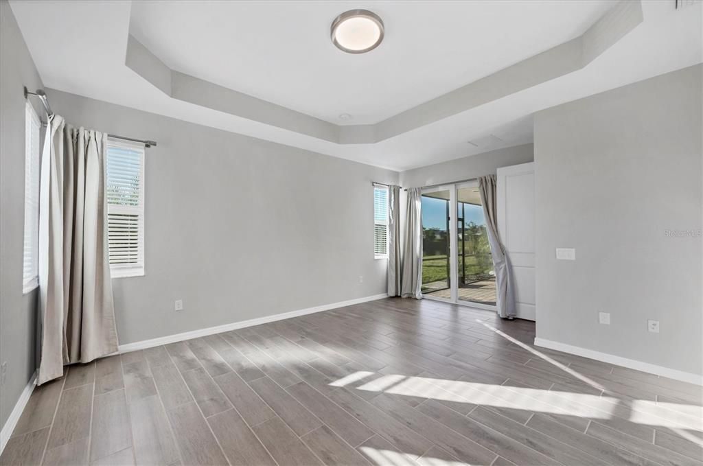 Activo con contrato: $444,000 (4 camas, 2 baños, 2246 Pies cuadrados)