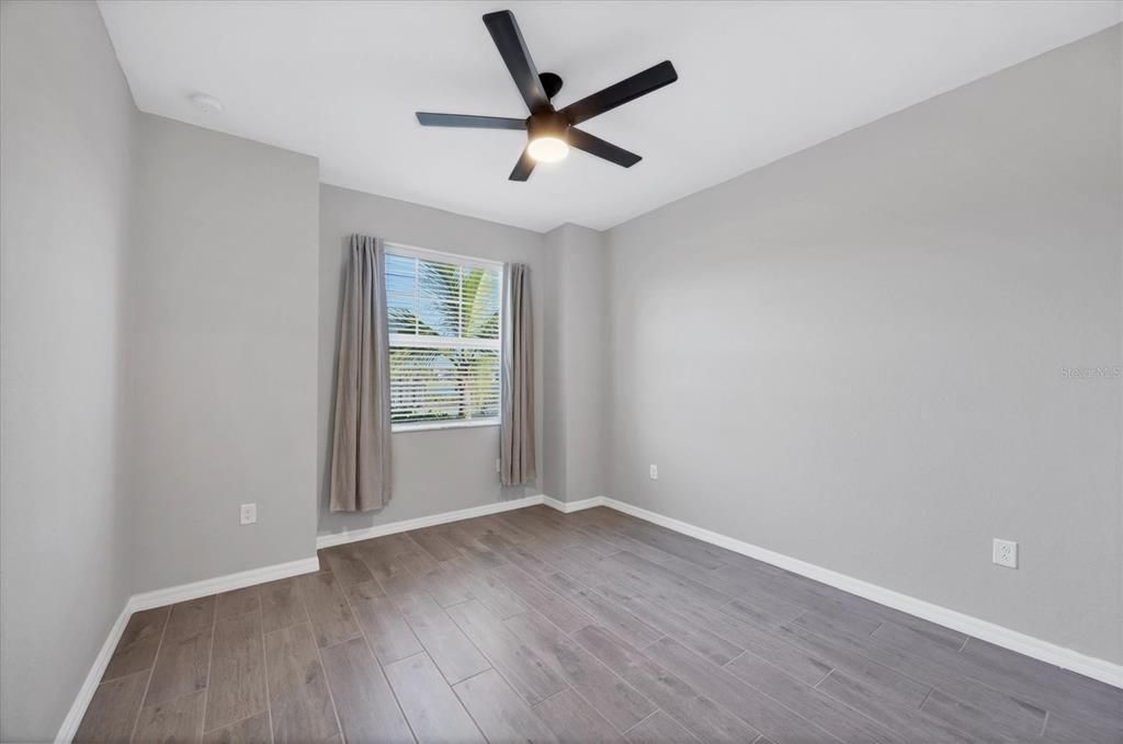 Activo con contrato: $444,000 (4 camas, 2 baños, 2246 Pies cuadrados)