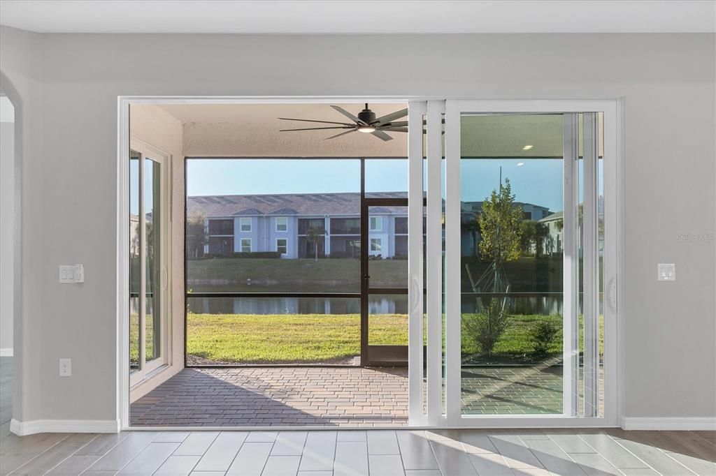 Activo con contrato: $444,000 (4 camas, 2 baños, 2246 Pies cuadrados)