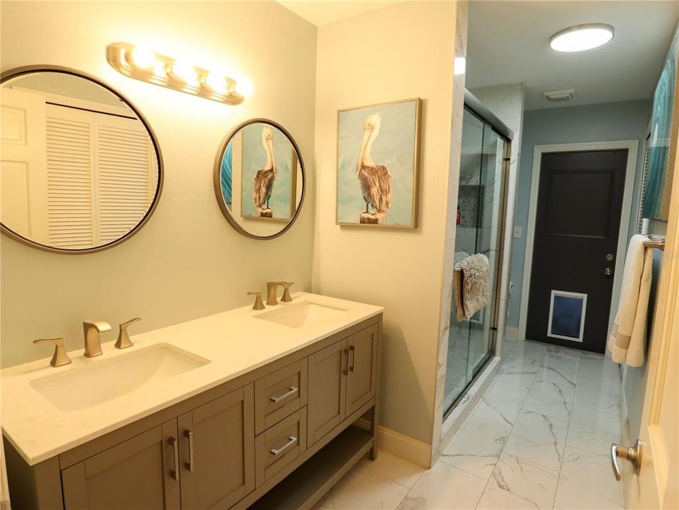 Active With Contract: $570,000 (3 beds, 2 baths, 2123 Square Feet)