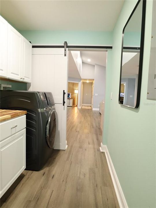 Active With Contract: $570,000 (3 beds, 2 baths, 2123 Square Feet)