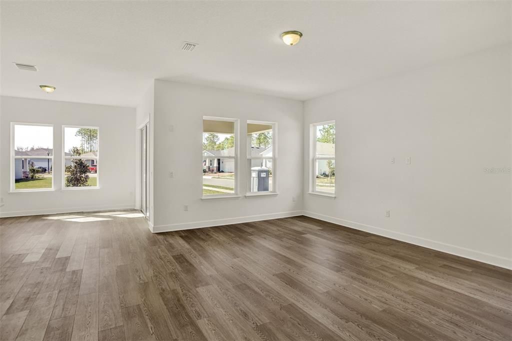 На продажу: $449,990 (3 спален, 2 ванн, 1967 Квадратных фут)