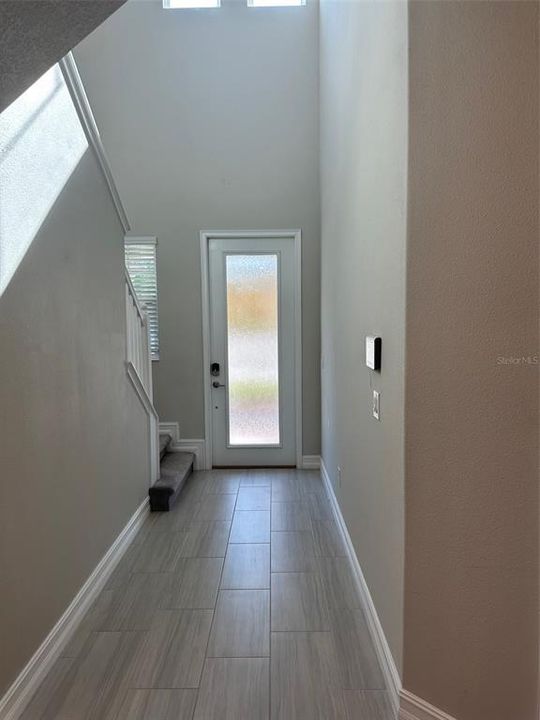 For Rent: $2,850 (3 beds, 2 baths, 2047 Square Feet)