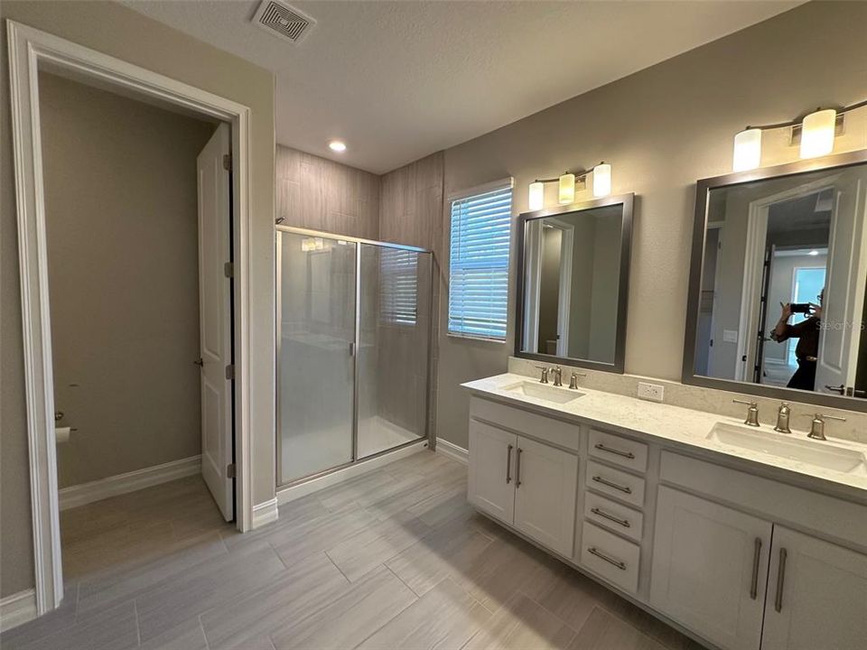 For Rent: $2,850 (3 beds, 2 baths, 2047 Square Feet)